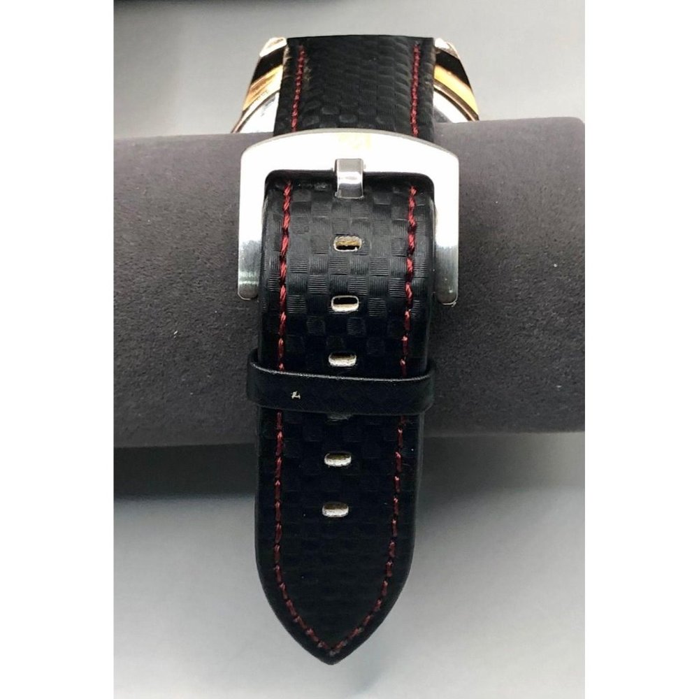 THree New Watch Free of Defects and scratches - Picture 16 of 16
